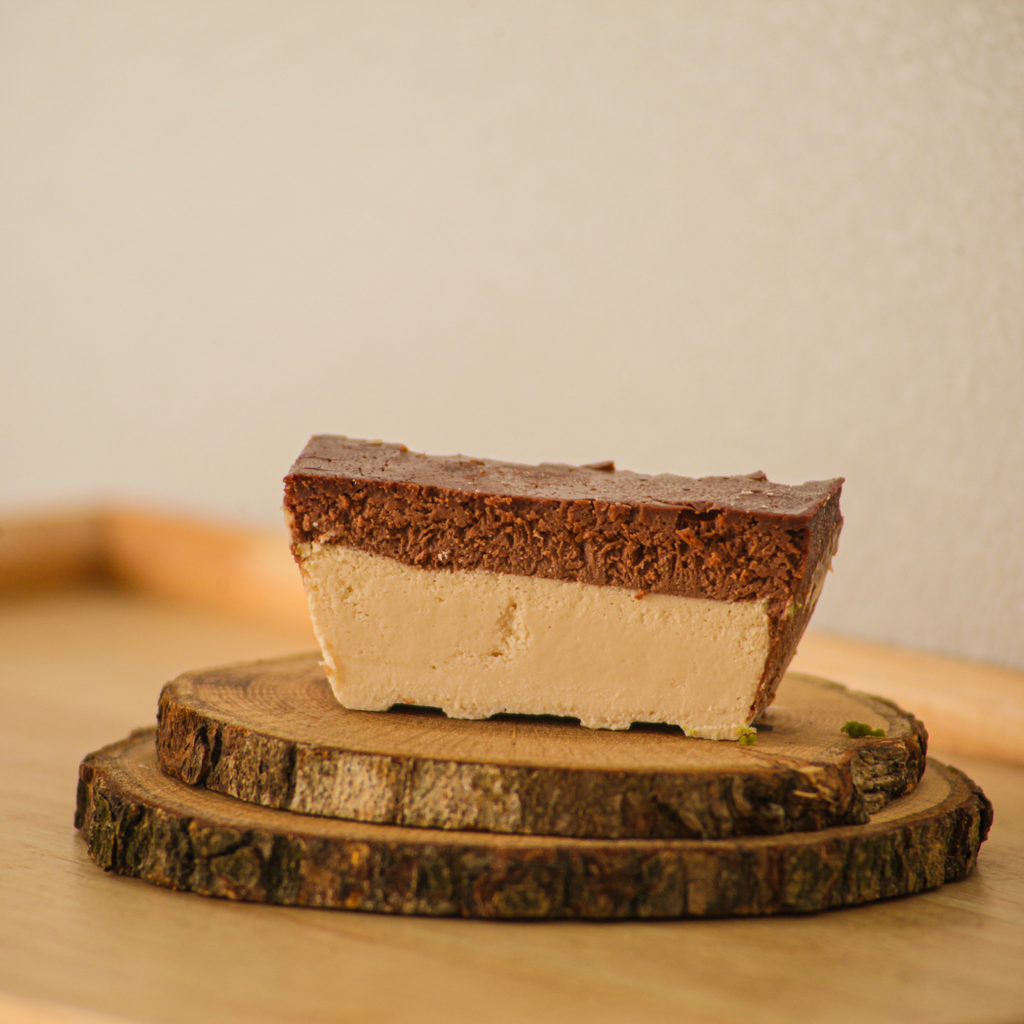 [Deep taste of cacao | MAAHA collaboration] Chocolate cheesecake | Gluten-free