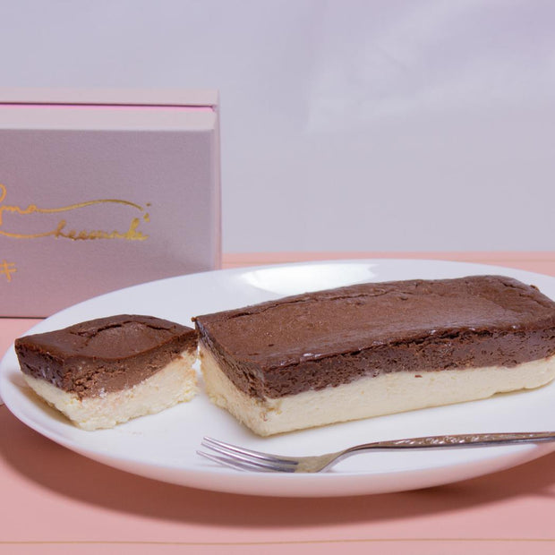 【カカオの深い味わい|MAAHAコラボ】チョコレートチーズケーキ|グルテンフリー